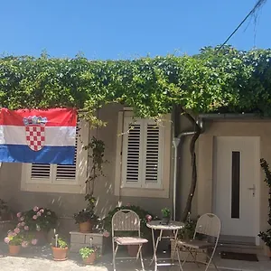 Lenka , Split Croacia